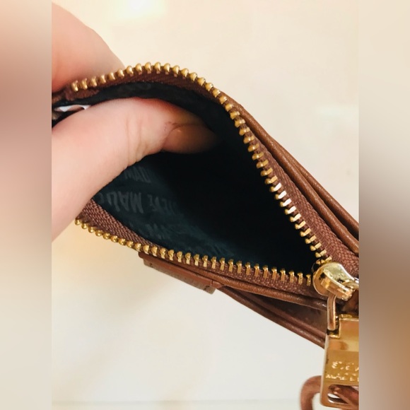 Brown Steve Madden wallet clutch ring handle gold zipper & button (not new) - Picture 4 of 4